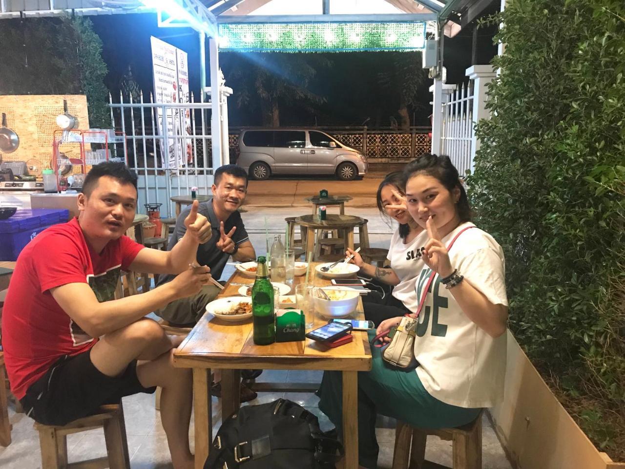 Oppa House Hostel (Adults Only) Ban Don Rak Buitenkant foto